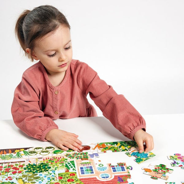 Puzzle+ infantil de veículos com 24 peças e 32 cartões de observação e associação, indicado para crianças a partir dos 2 anos. Garden