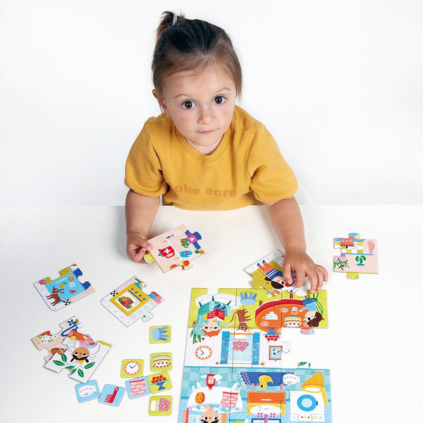 Puzzle+ infantil de veículos com 24 peças e 32 cartões de observação e associação, indicado para crianças a partir dos 2 anos. Home