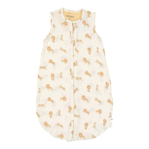 Saco de Verão Little Dutch TOG 0.5 em 100% algodão orgânico, sem mangas, nos designs Safari Leo.