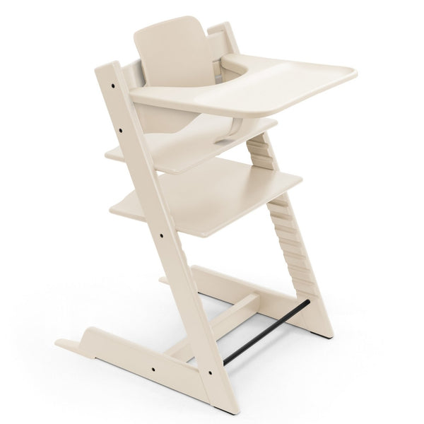 Cadeira Tripp Trapp® com Baby Set² e Tabuleiro Stokke®, cadeira evolutiva em madeira com assento ajustável, ideal para acompanhar o crescimento da criança. Vanilla white