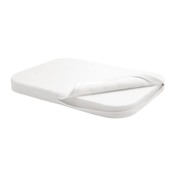Colchão Stokke Nighti Mini 60x80 cm firme e respirável para bebé desde o nascimento, com capa removível e lavável.