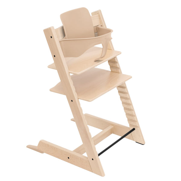 Cadeira evolutiva Stokke Tripp Trapp com Baby Set² para bebé e criança na cor beech natural