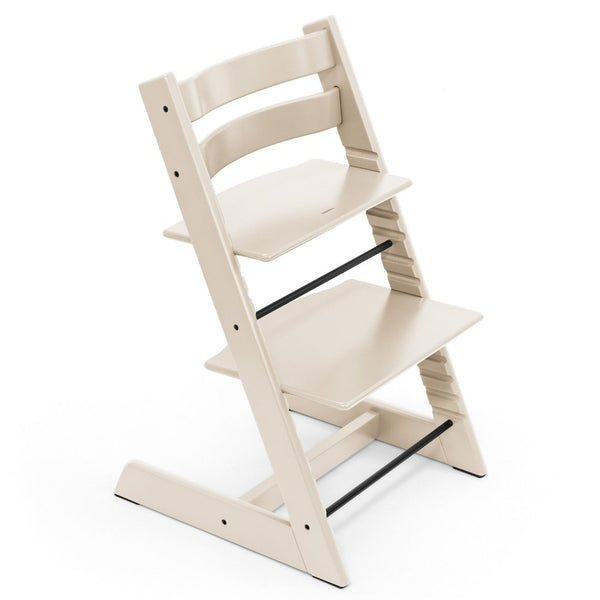 Cadeira evolutiva Stokke Tripp Trapp com Baby Set² para bebé e criança na cor vanilla white
