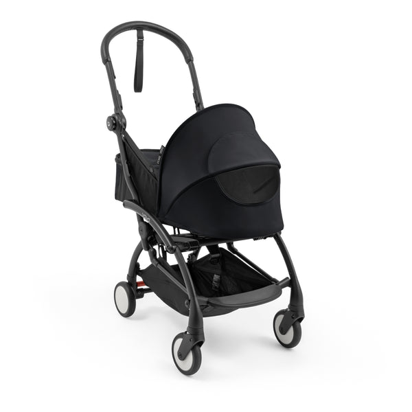 Carrinho Stokke YOYO⁵ + Ninho desde o nascimento, com posição totalmente deitada, dobragem ultracompacta com uma mão, suspensão nas quatro rodas e conjunto de assento incluído.
Black