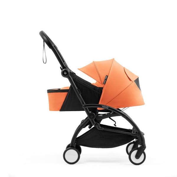 Carrinho Stokke YOYO⁵ + Ninho desde o nascimento, com posição totalmente deitada, dobragem ultracompacta com uma mão, suspensão nas quatro rodas e conjunto de assento incluído.
Peach