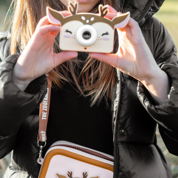 Máquina fotográfica infantil Zoofamily Friends com ecrã de 2 polegadas, capa protetora em silicone e cartão de memória de 32 GB para fotografias e vídeos deer