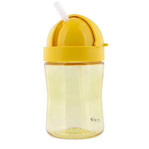 Copo com palhinha Trixie em Tritan para bebé, com sistema anti-derrame, tampa protetora e palhinha em silicone macia cor amarelo lion