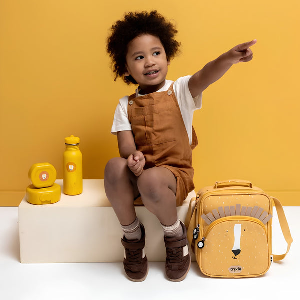 Lancheira térmica Trixie infantil com tiracolo ajustável, compartimento isotérmico e bolso frontal para snacks e acessórios mr lion