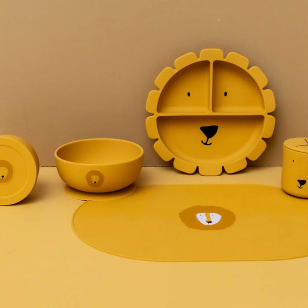Tigela infantil em 100% silicone com base de ventosa, resistente a quedas e pensada para promover maior autonomia durante as refeições.
Mr Lion