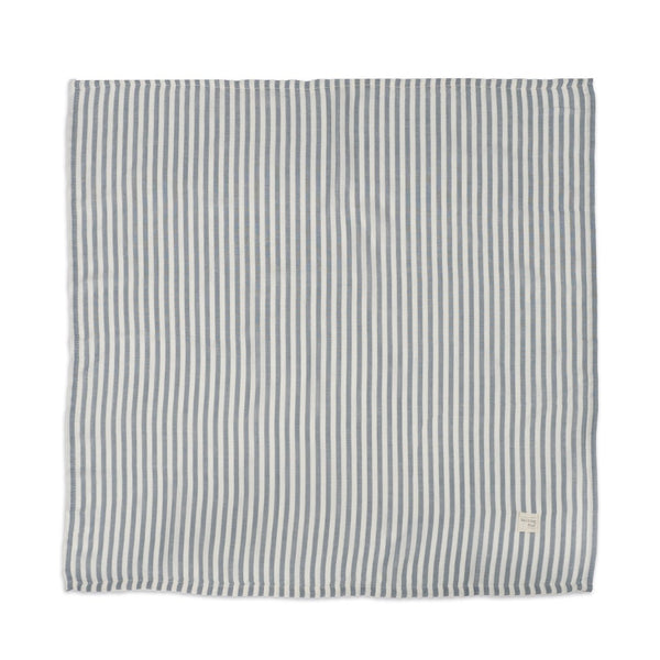 Musselina Praliné Stripes Walking Mum 120x120 cm em bambu e algodão, macia, respirável e ideal para envolver o bebé, passeios e amamentação. Verde.