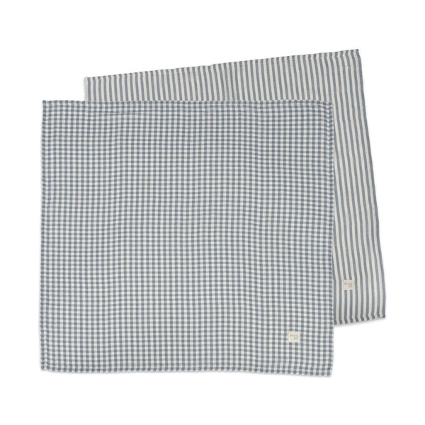 Pack de 2 Musselinas Praliné Walking Mum 70x70 cm em bambu e algodão, macias, respiráveis e ideais para envolver o bebé, passeios e amamentação. Verde.