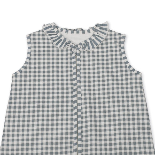 Saco de Dormir de Verão Praliné Walking Mum em 100% algodão TOG 0.5, ideal para proporcionar noites frescas, confortáveis e seguras ao bebé durante o verão. Verde.